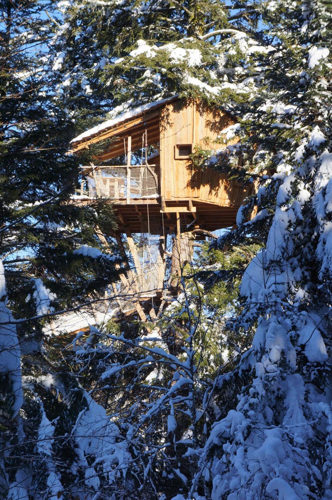 Cabanes Des Volcans La Tour-dʼAuvergne Exterior foto